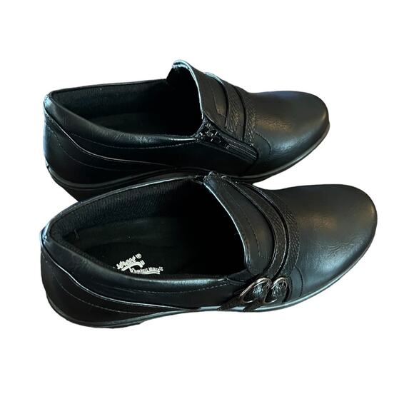 Easy Street Stroll Comfort Ankle Bootie Buckle Strap NEW Size 9 NARROW - Picture 3 of 11